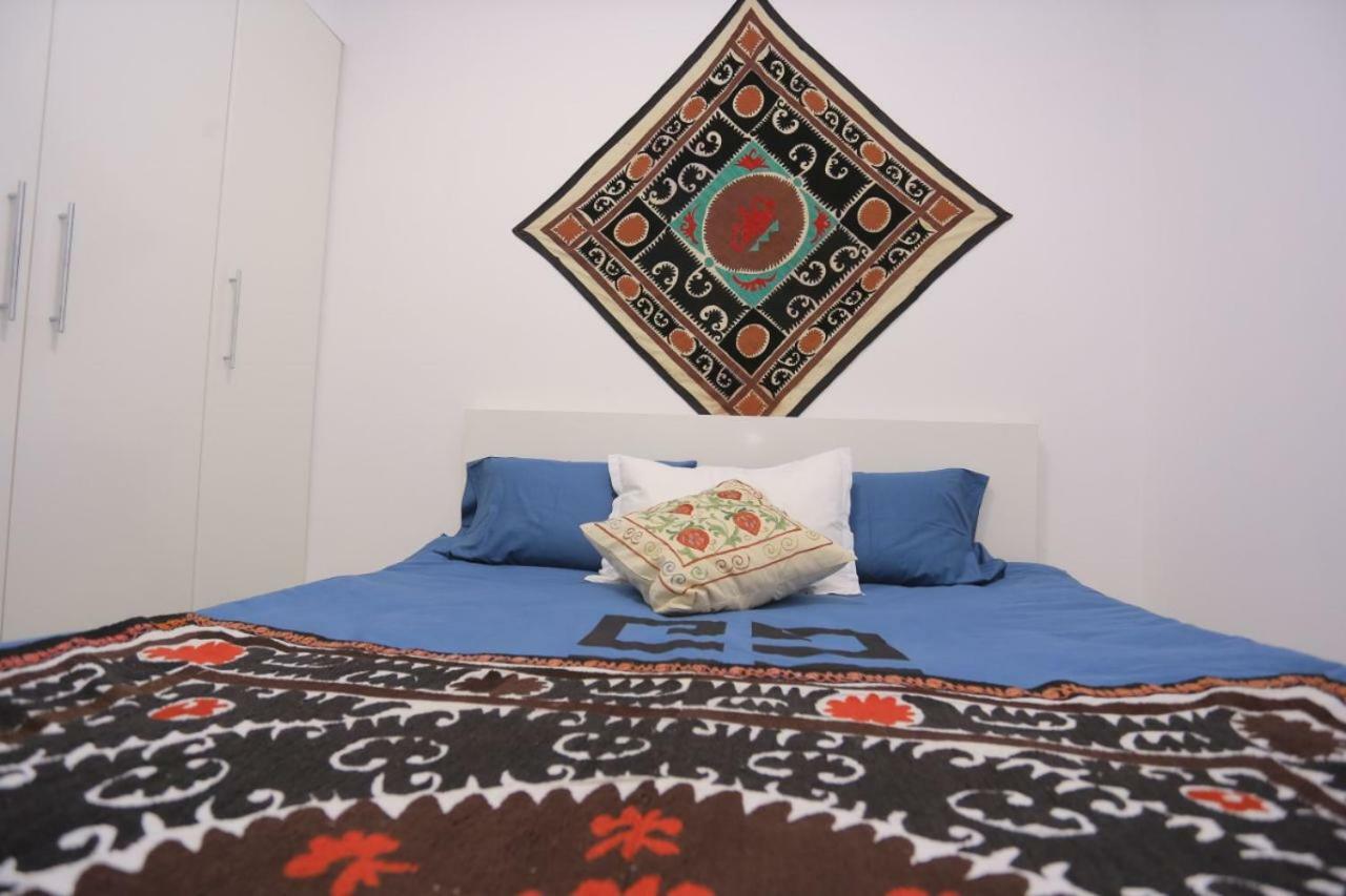 Luxury 2 Bedrooms Apartment Walking Distance From Gur-Emir サマルカンド エクステリア 写真