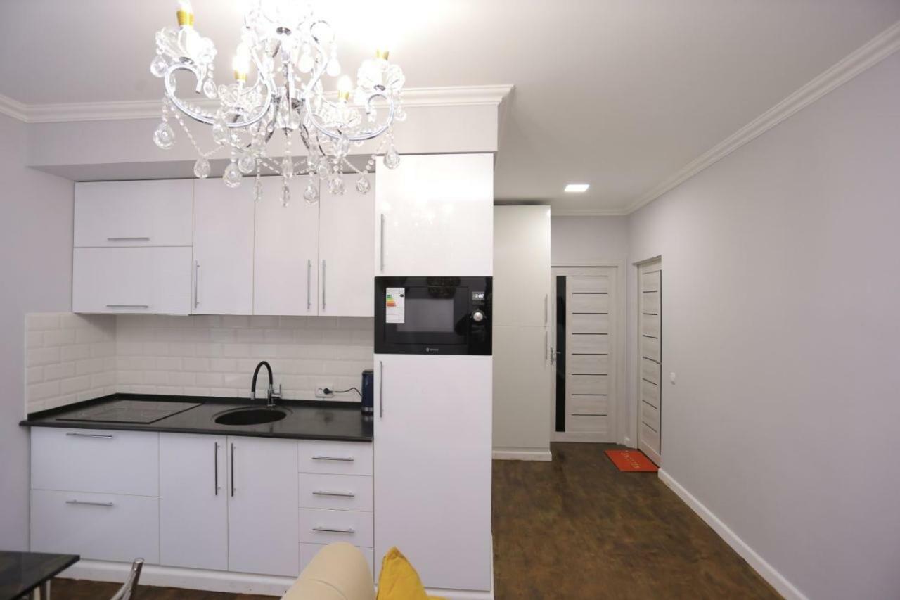 Luxury 2 Bedrooms Apartment Walking Distance From Gur-Emir サマルカンド エクステリア 写真