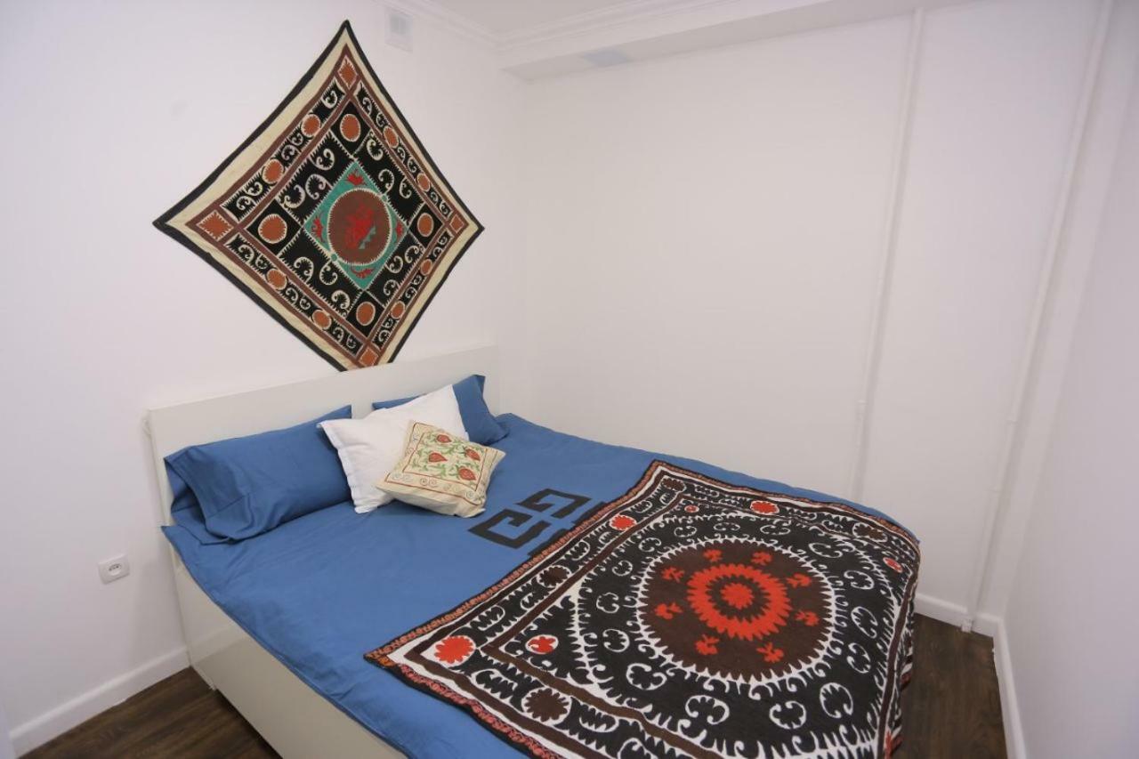 Luxury 2 Bedrooms Apartment Walking Distance From Gur-Emir サマルカンド エクステリア 写真