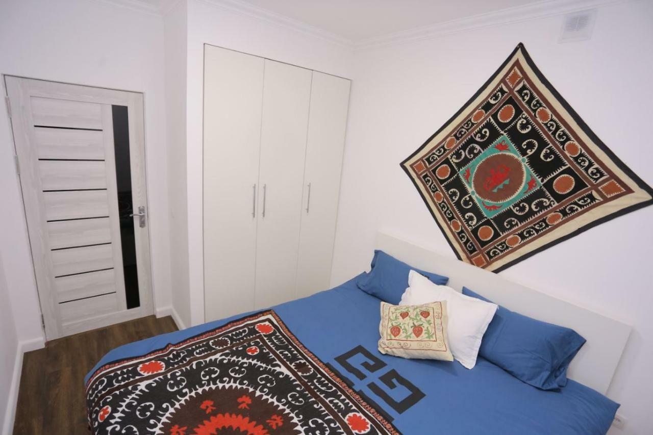Luxury 2 Bedrooms Apartment Walking Distance From Gur-Emir サマルカンド エクステリア 写真