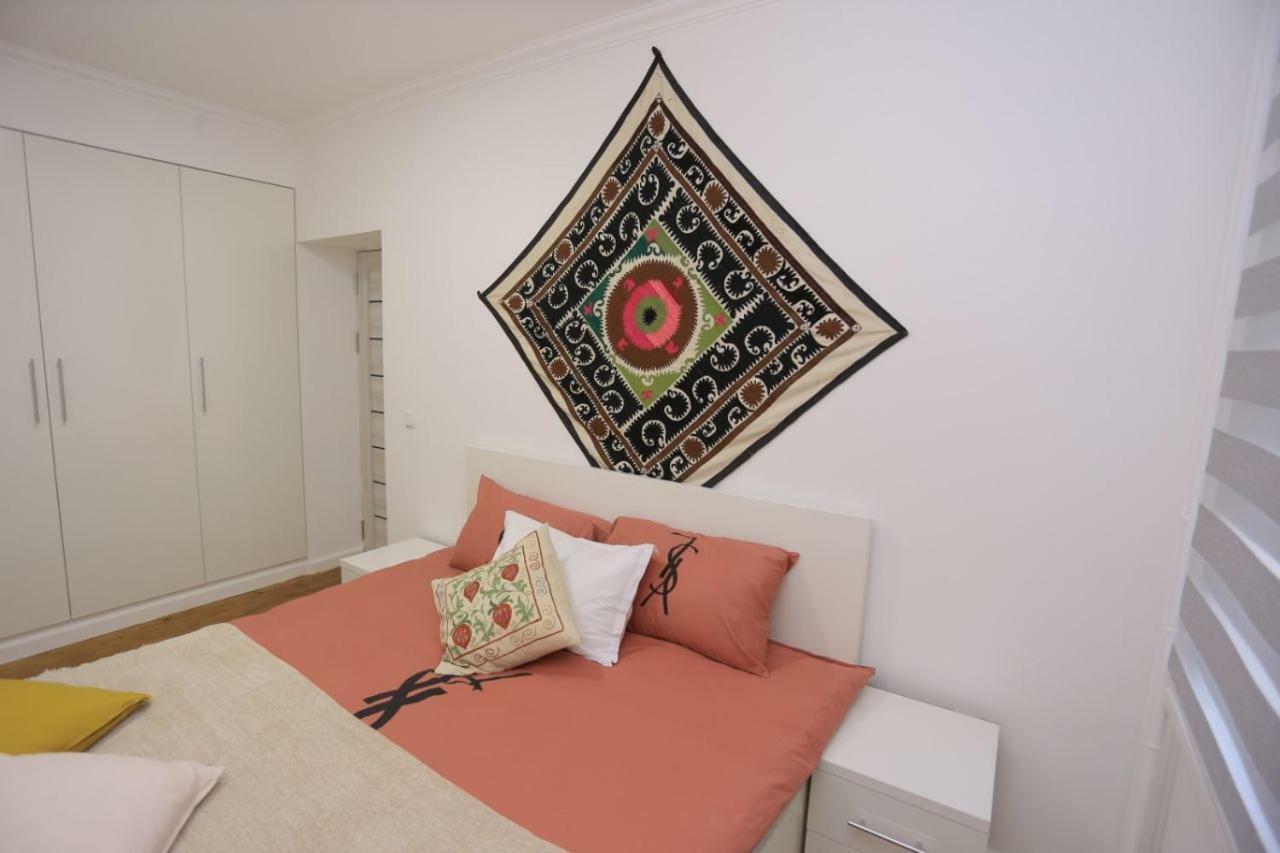 Luxury 2 Bedrooms Apartment Walking Distance From Gur-Emir サマルカンド エクステリア 写真